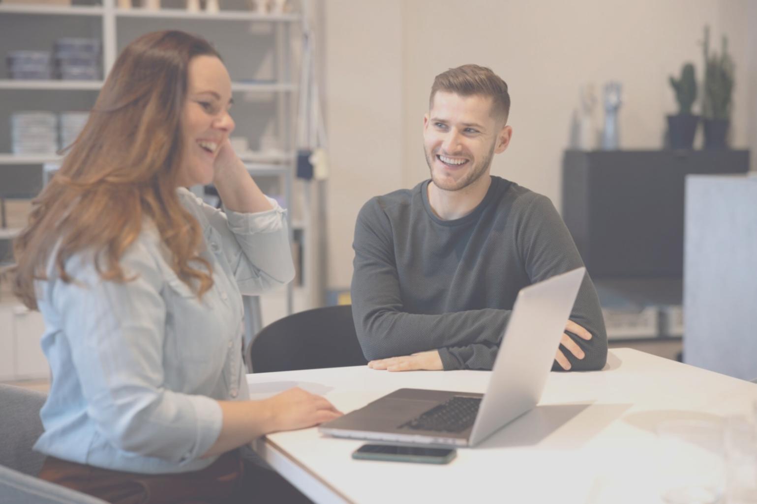 Sessione di lavoro collaborativo su casi giuridici complessi